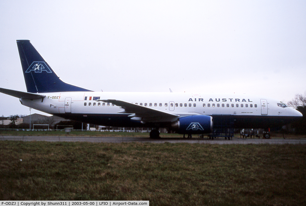 F-ODZJ, 1990 Boeing 737-53A C/N 24877, Checking maintenance @ LFIO in new livery...
