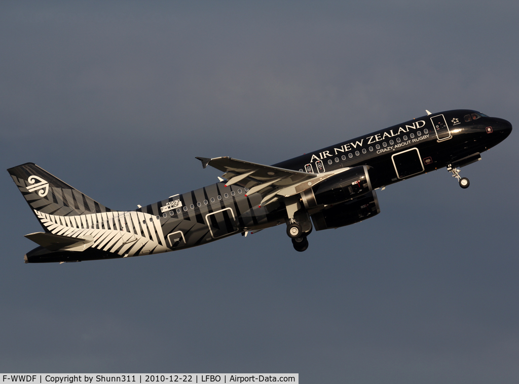 F-WWDF, 2010 Airbus A320-232 C/N 4553, C/n 4553 - To be ZK-OGB... Special All Blacks c/s ;)