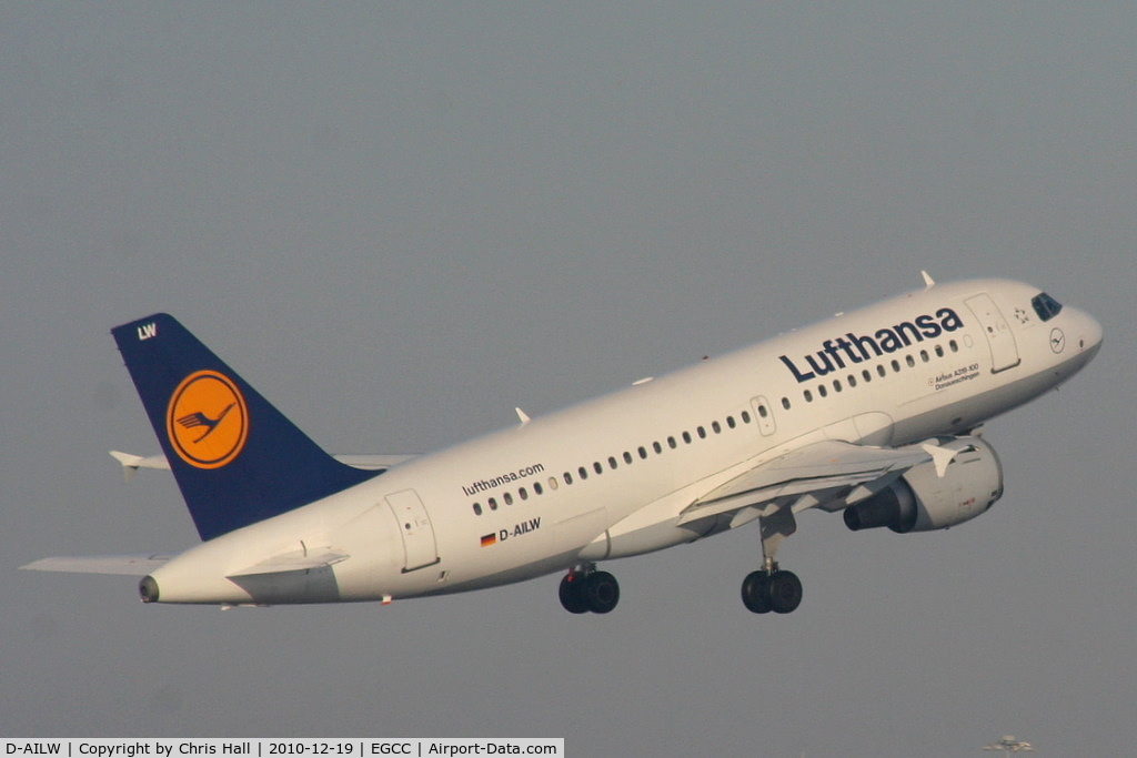 D-AILW, 1998 Airbus A319-114 C/N 853, Lufthansa A319 climbing away from RW05L