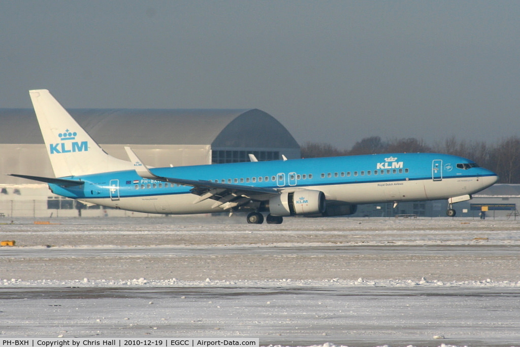 PH-BXH, 2000 Boeing 737-8K2 C/N 29597, KLM B737 landing on RW05L