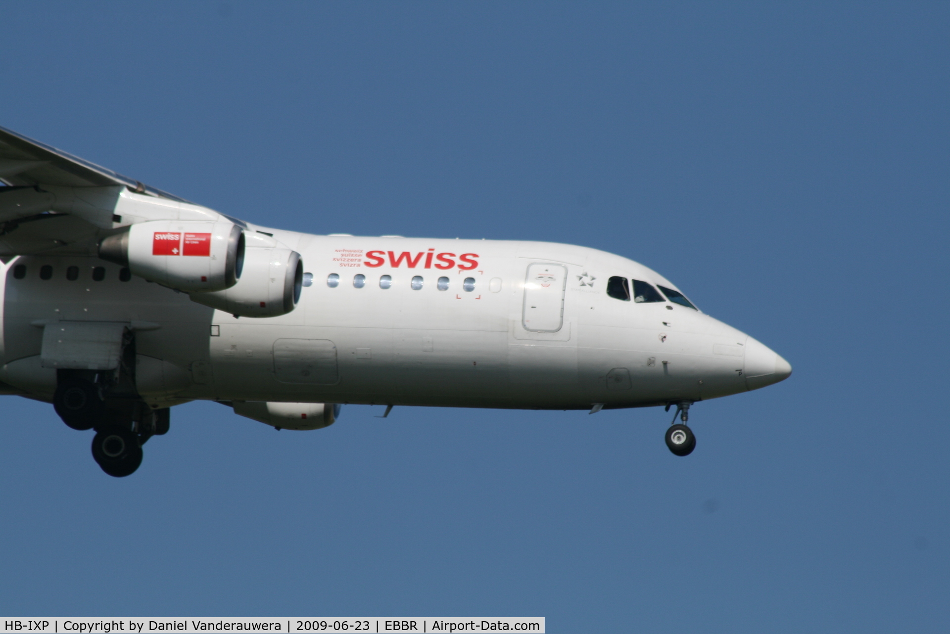 HB-IXP, 1996 British Aerospace Avro 146-RJ100 C/N E3283, Arrival of flight LX778 to RWY 02