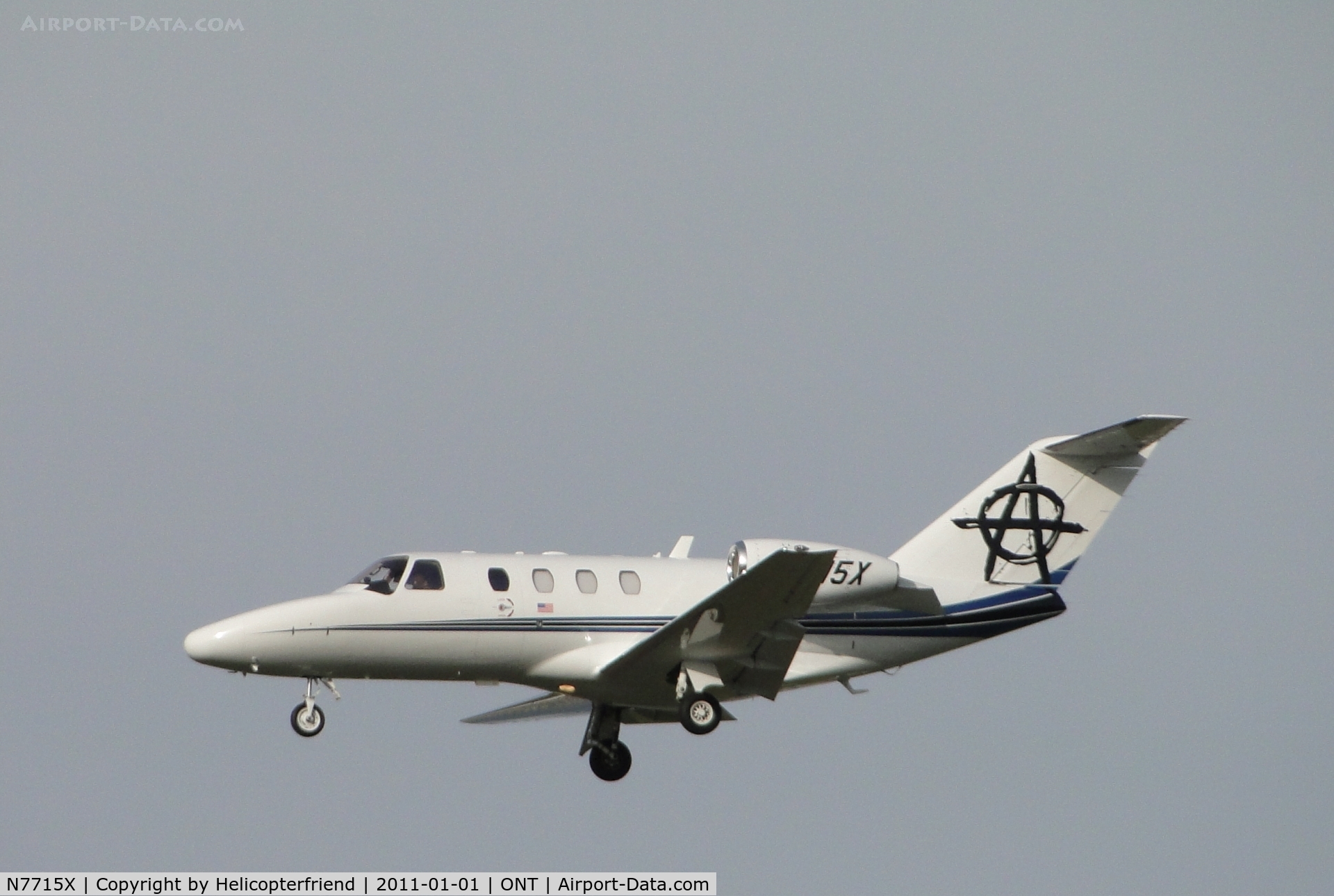 N7715X, 2007 Cessna 525 CitationJet CJ1+ C/N 525-0653, On final to runway 26R