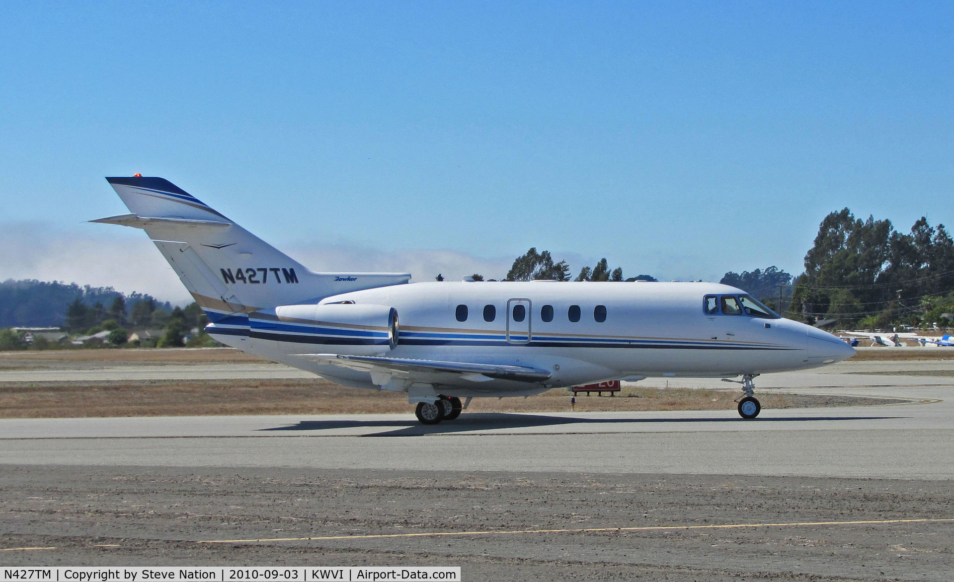 N427TM, 2005 Raytheon Hawker 800XP C/N 258720, Aircraft Holdings Raytheon Hawker 800XP taxiing at WVI during 2010 Watsonville Fly-In