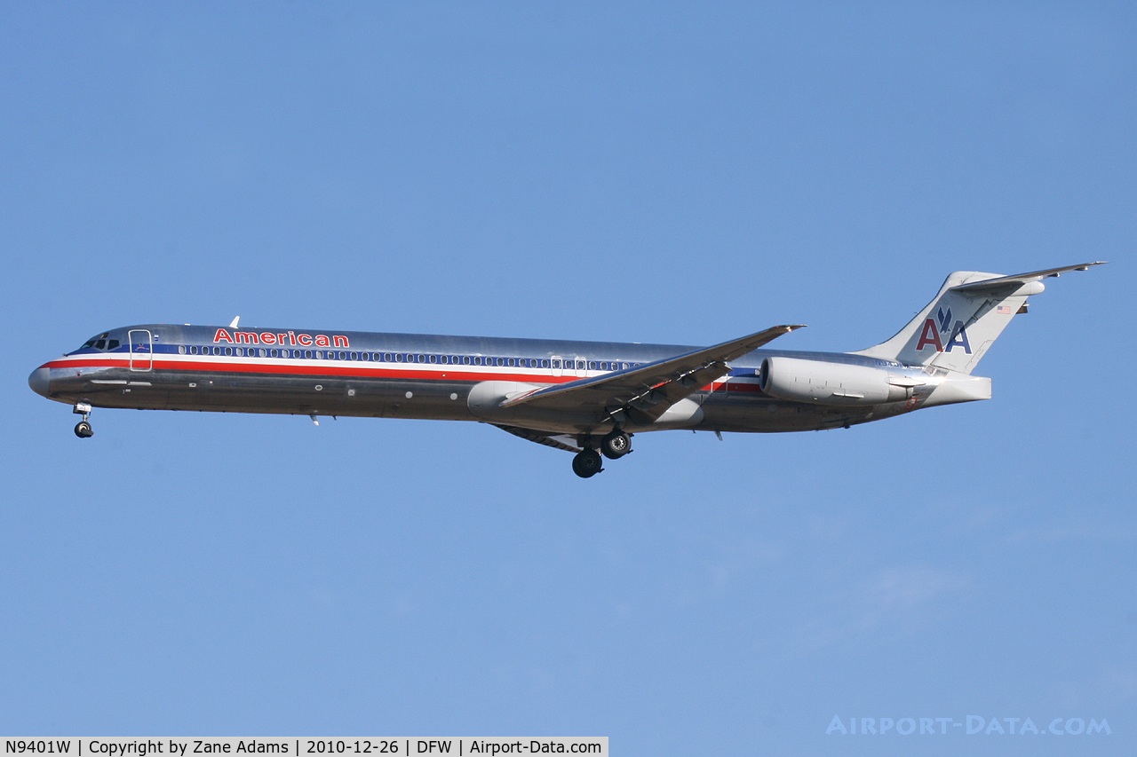 N9401W, 1992 McDonnell Douglas MD-83 (DC-9-83) C/N 53137, American Airlines at DFW Airport
