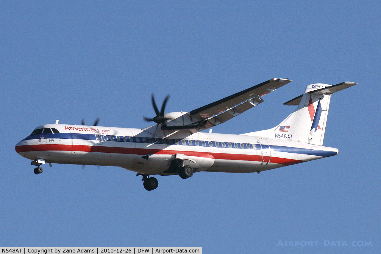 N548AT, 1998 ATR 72-212A C/N 548, American Eagle at DFW Airport