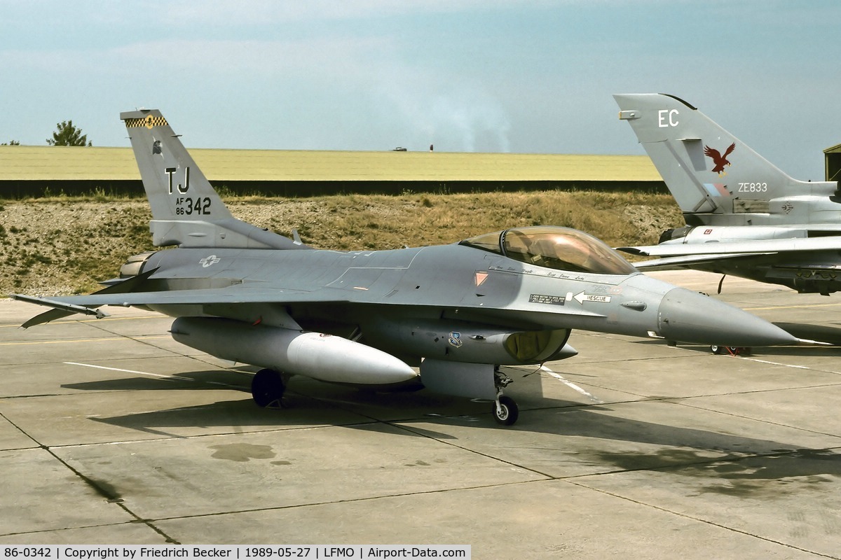 86-0342, 1986 General Dynamics F-16C Fighting Falcon C/N 5C-448, static display