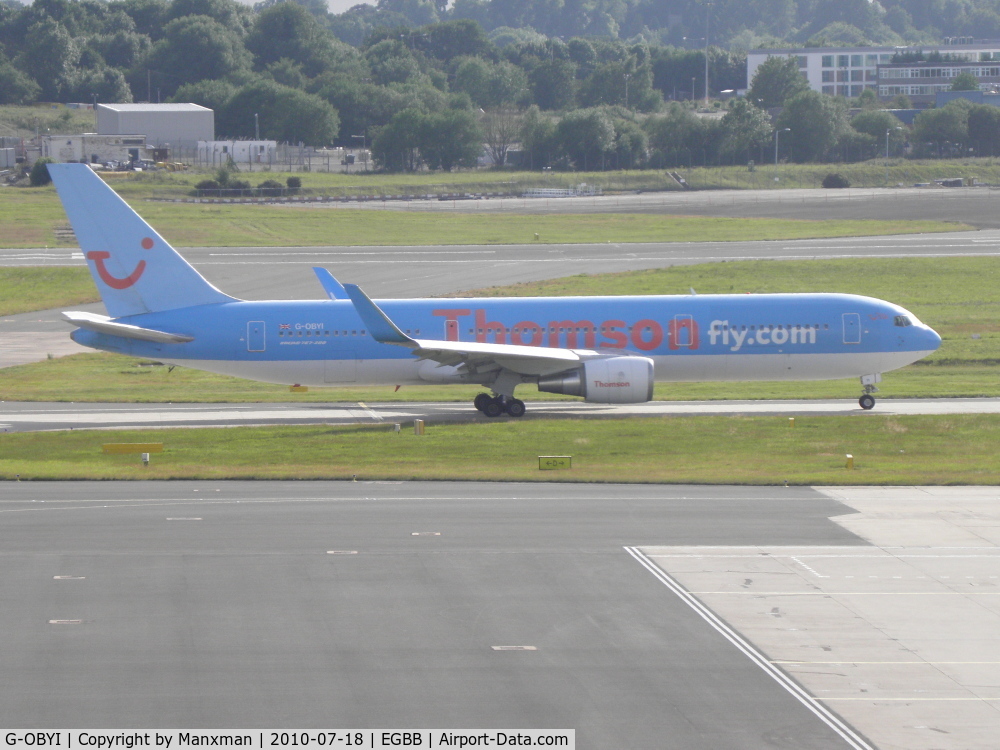 G-OBYI, 2000 Boeing 767-304/ER C/N 29138, Thomsonfly B767 G-OBYI taxiing out from Birmingham