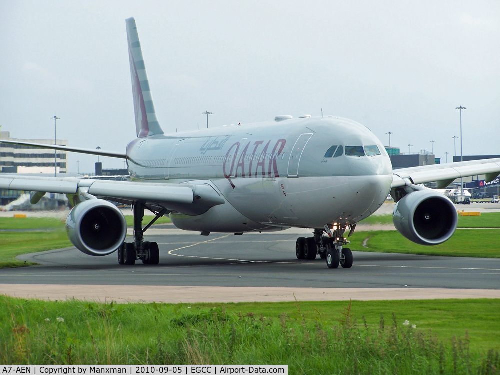 A7-AEN, 2008 Airbus A330-302 C/N 907, Taxiing out with the Doha flight