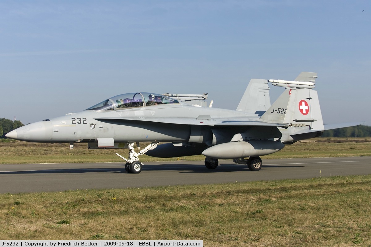 J-5232, 1996 McDonnell Douglas F/A-18D Hornet C/N 1308, taxying to the active