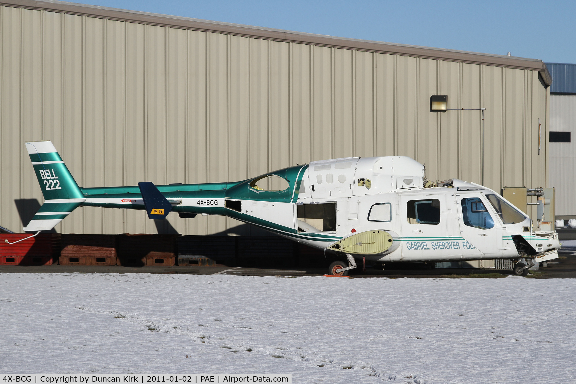 4X-BCG, Bell 222 C/N 47047, The fuselage of this Bell 222 languishes at Everett.