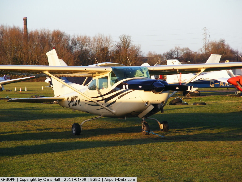 G-BOPH, 1979 Cessna TR182 Turbo Skylane RG C/N R182-01031, Derby resident