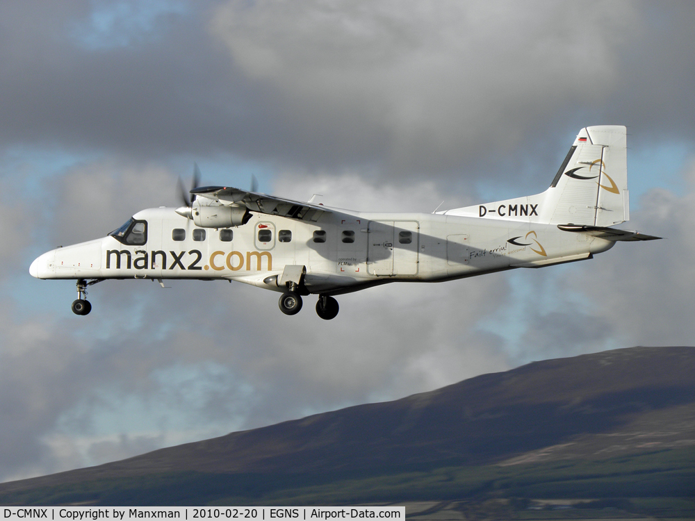 D-CMNX, 1986 Dornier 228-202K C/N 8065, On finals for runway 26