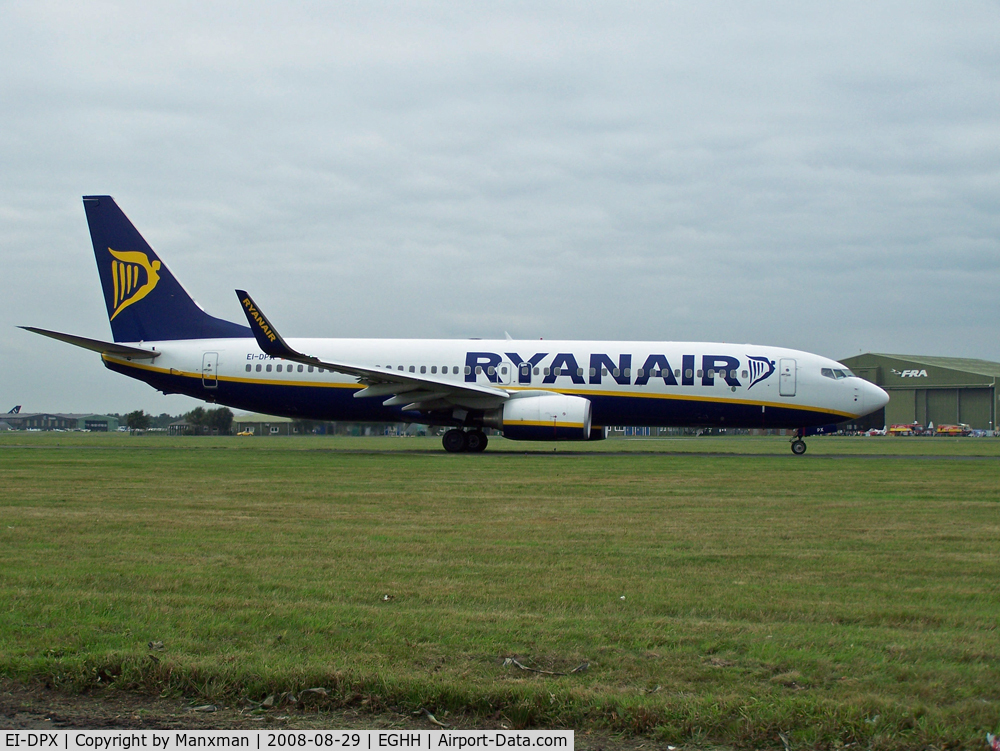 EI-DPX, 2007 Boeing 737-8AS C/N 35553, Ryanair B737 departs