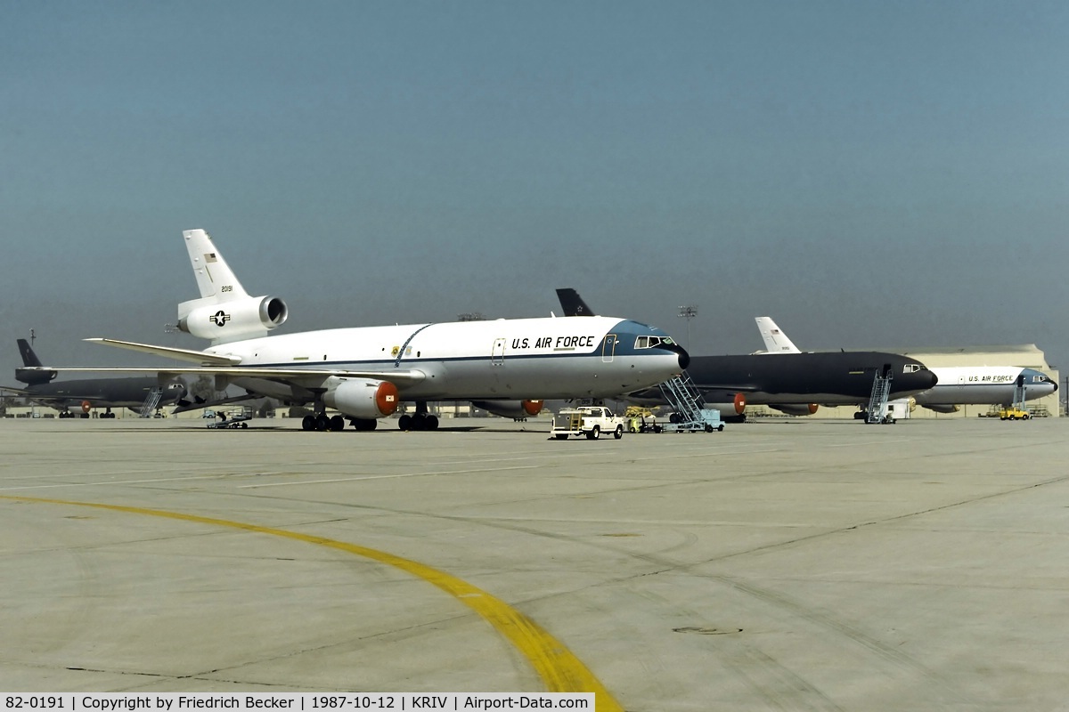 82-0191, 1983 McDonnell Douglas KC-10A Extender C/N 48213, flightline at March AFB