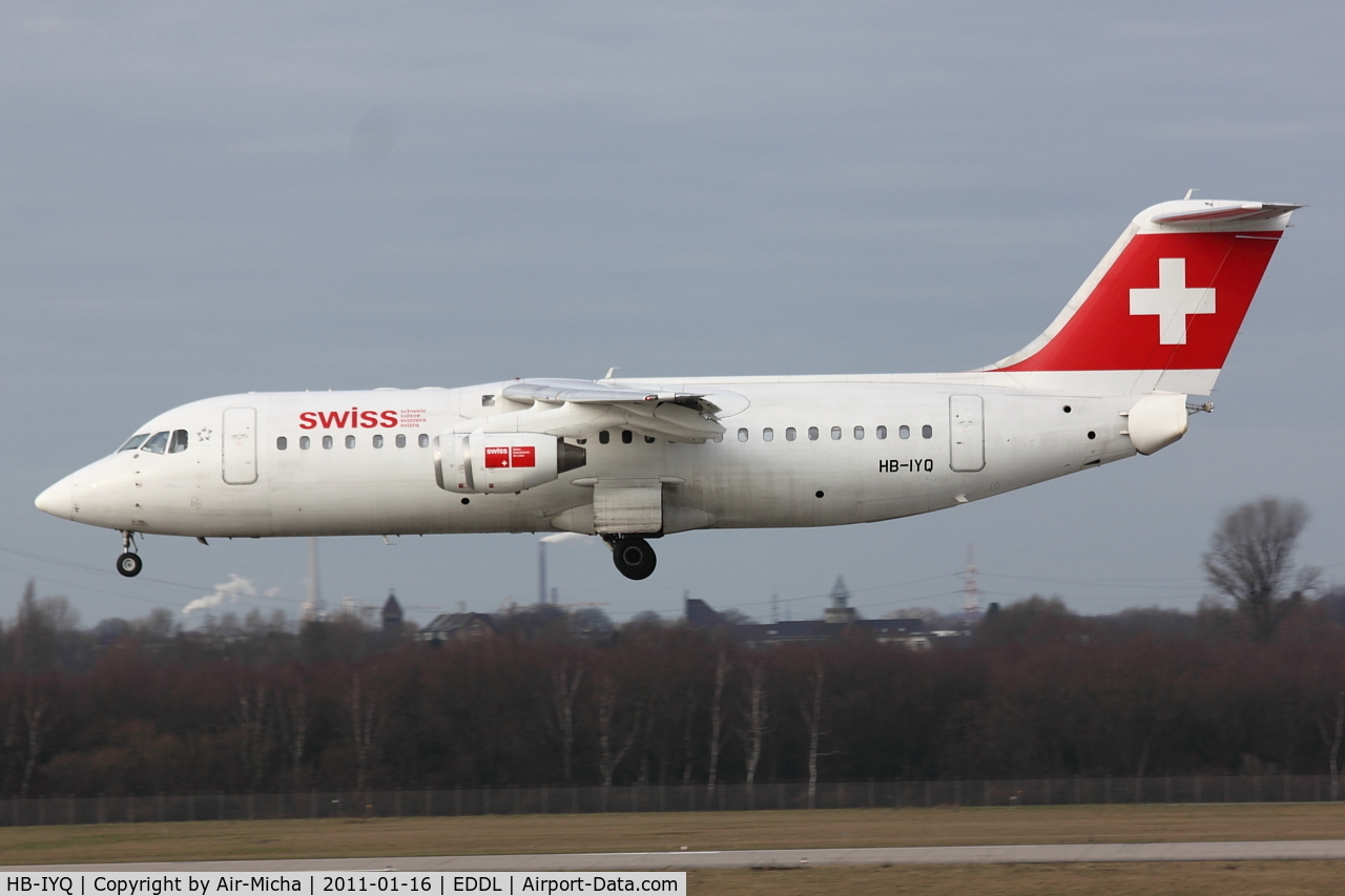 HB-IYQ, 2001 British Aerospace Avro 146-RJ100 C/N E3384, Swissair