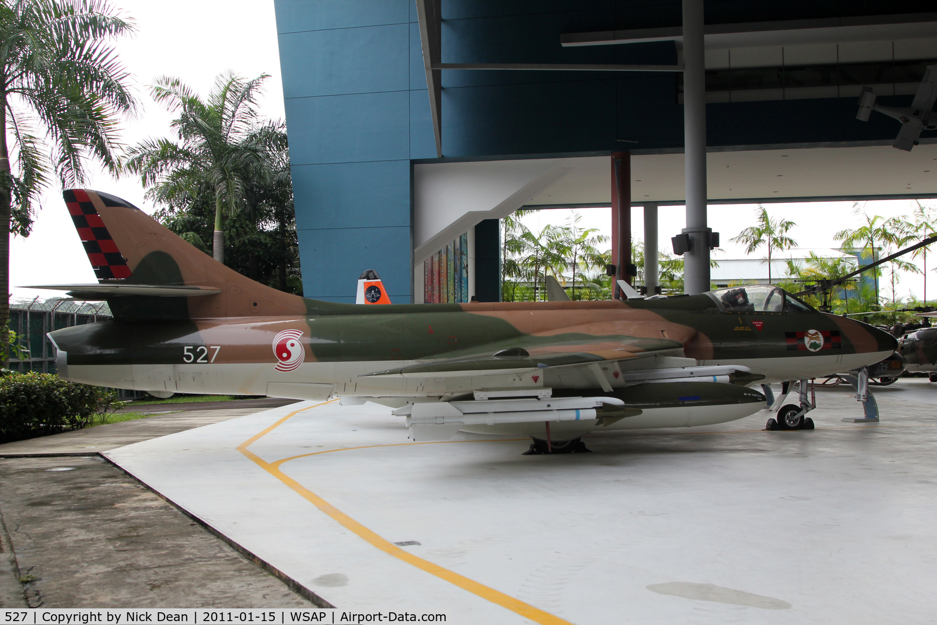 527, Hawker Hunter FGA.74 C/N S4/U/3326, WSAP Republic of Singapore Air Force Museum (airframe ex XF458)