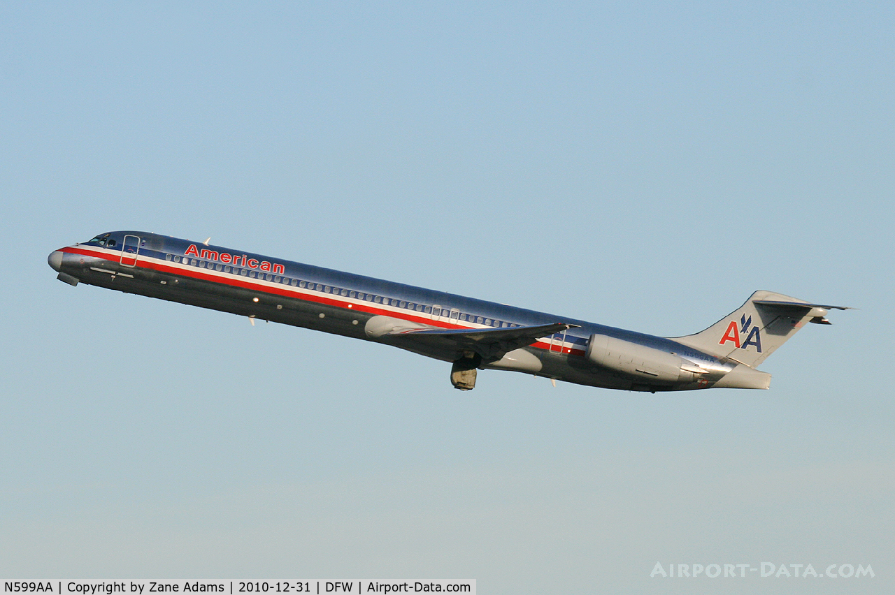 N599AA, 1992 McDonnell Douglas MD-83 (DC-9-83) C/N 53289, American Airlines at DFW Airport