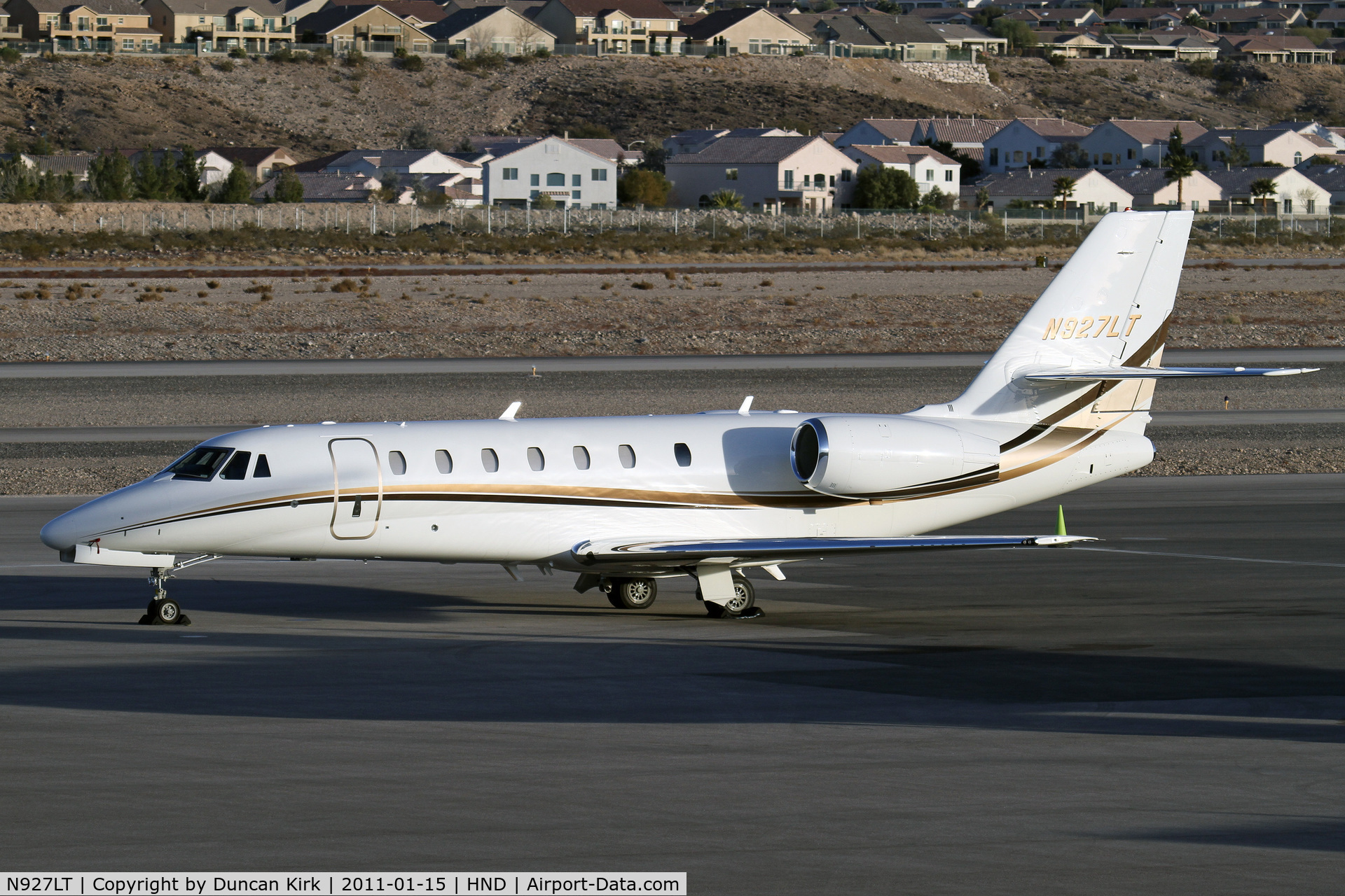 N927LT, 2006 Cessna 680 Citation Sovereign C/N 680-0070, Evening shadows close in on this Sovereign