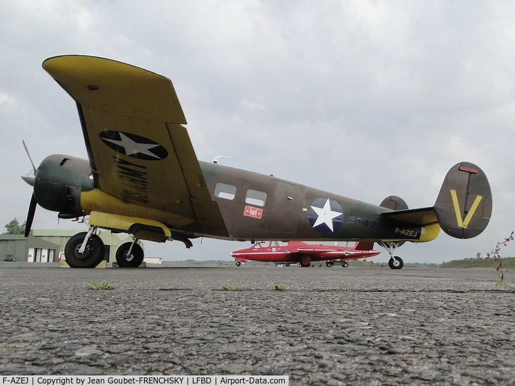 F-AZEJ, 1958 Beech E18S C/N BA-359, tarmac BA106