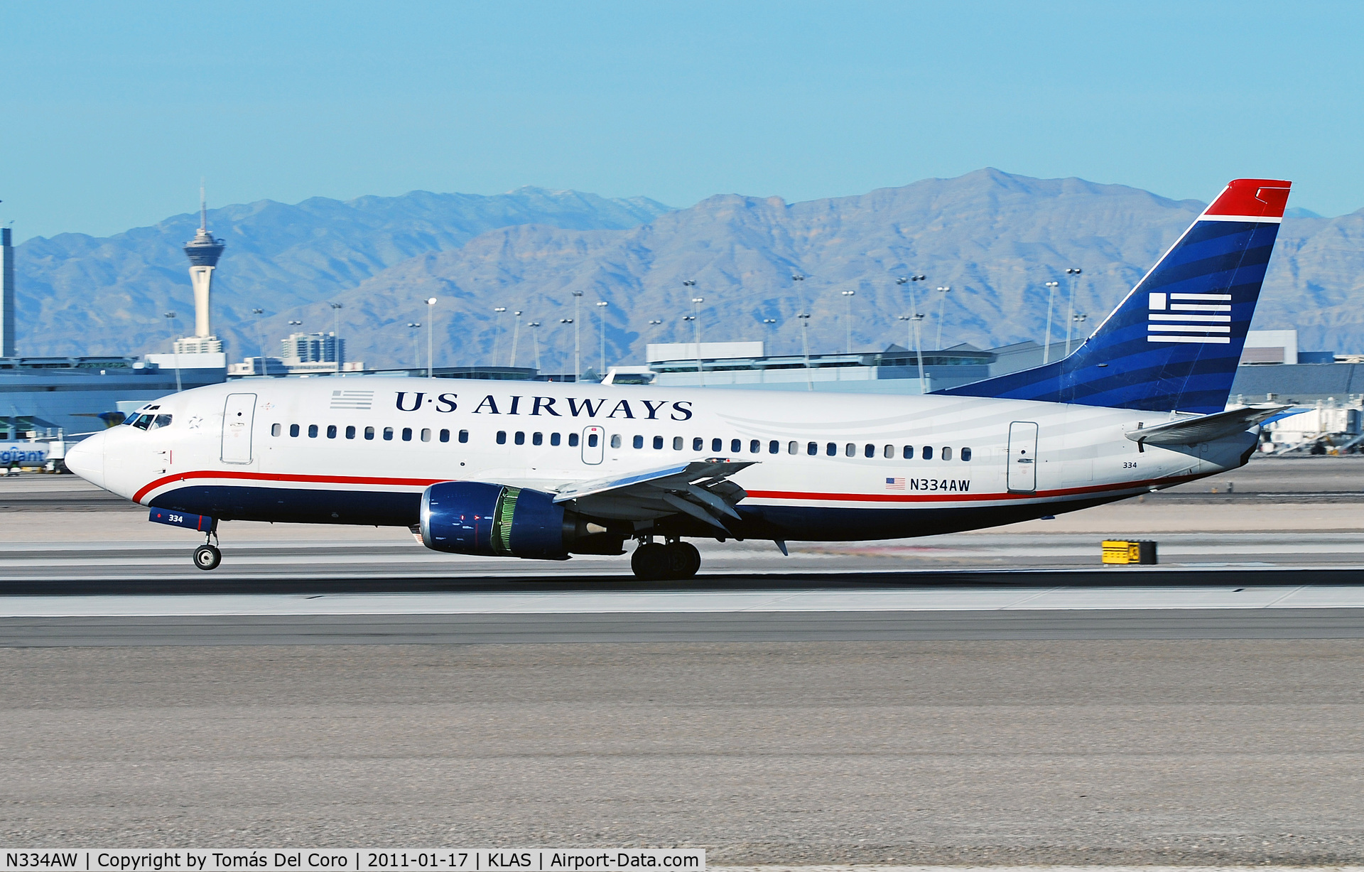 N334AW, 1987 Boeing 737-3Y0 C/N 23748, US Airways Boeing 737-3Y0 N334AW (cn 23748/1381)

Las Vegas - McCarran International (LAS / KLAS)
USA - Nevada, January 17, 2011
Photo: Tomas Del Coro