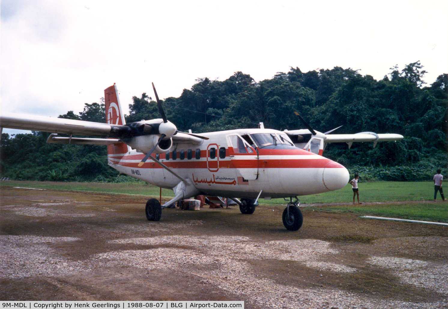 9M-MDL, 1983 De Havilland Canada DHC-6-300 Twin Otter C/N 802, Malaysian Twin Otter , ready for departure to Kapit and Sibu , Sarawak , Aug 1988