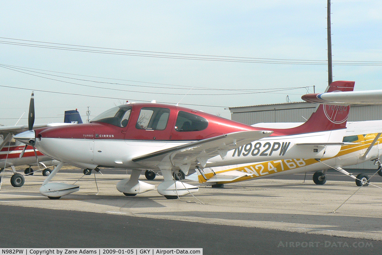 N982PW, 2009 Cirrus SR22 X C/N 3641, At Arlington Municipal Airport
