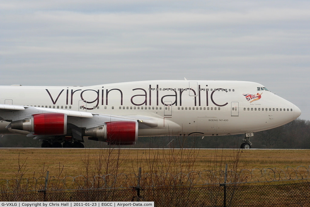 G-VXLG, 1998 Boeing 747-41R C/N 29406, now with 'billboard' titles
