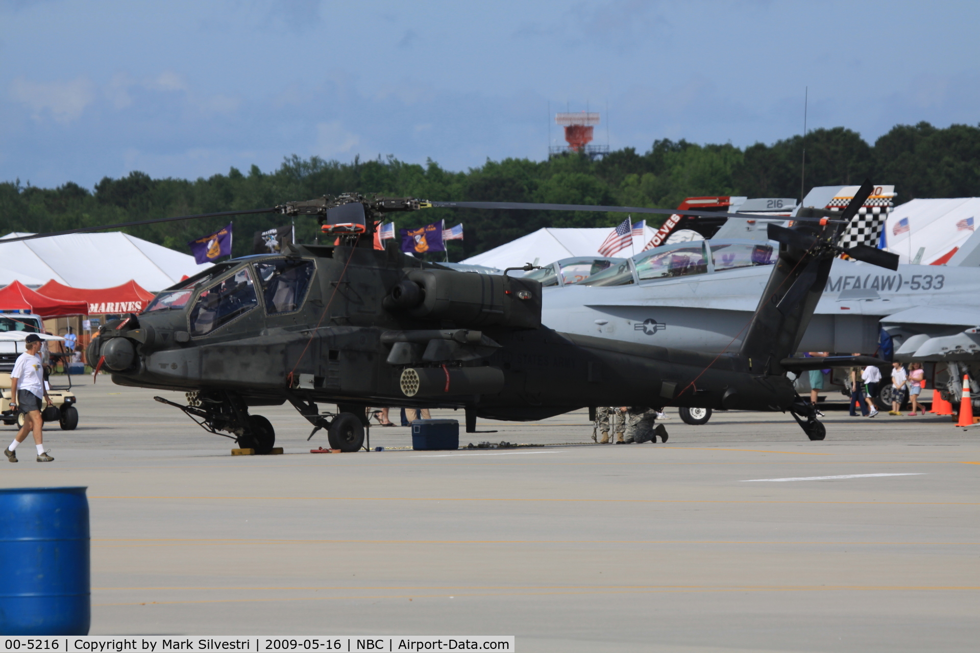 00-5216, Boeing AH-64D Longbow Apache C/N PVD216, Static at Marine Corps Air Station Beaufort