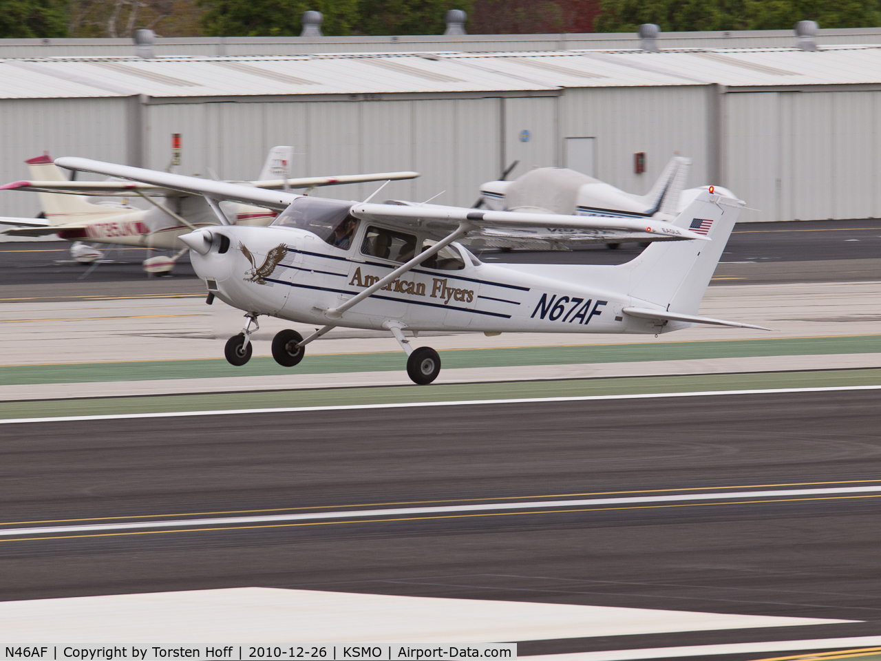 N46AF, 2001 Cessna 172R C/N 17281035, N46AF departing from RWY 21