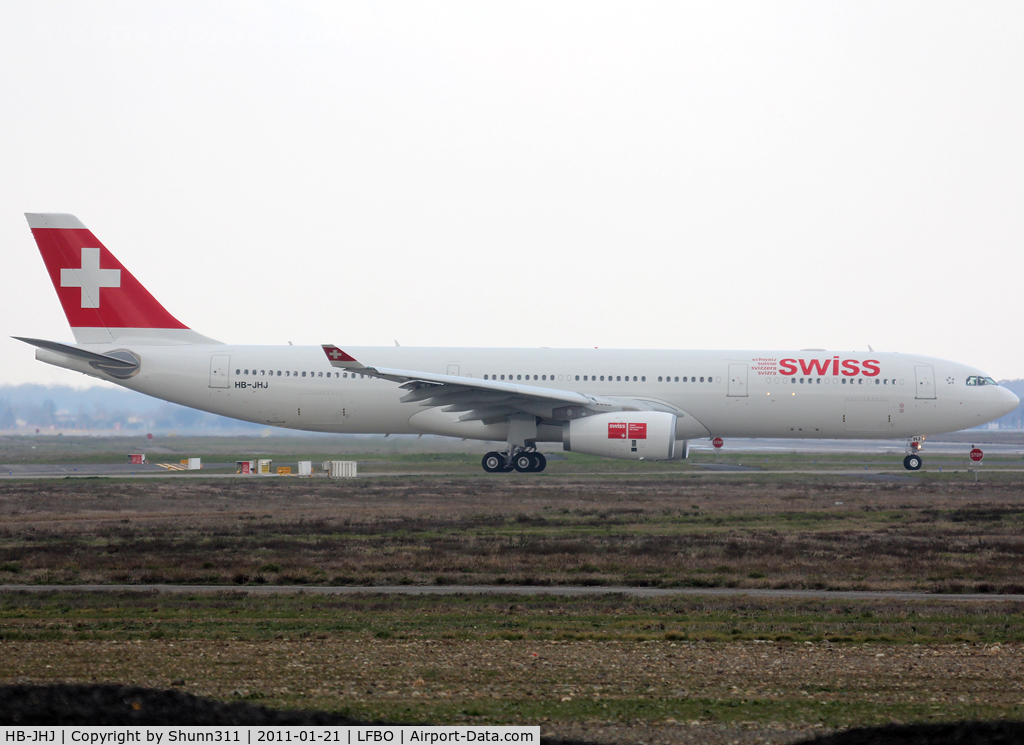 HB-JHJ, 2010 Airbus A330-343X C/N 1188, Delivery day...