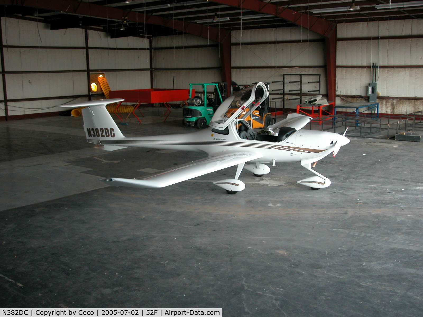 N382DC, 2003 Diamond DA-20C-1 Eclipse C/N C0242, In Blue Hangar at 52F