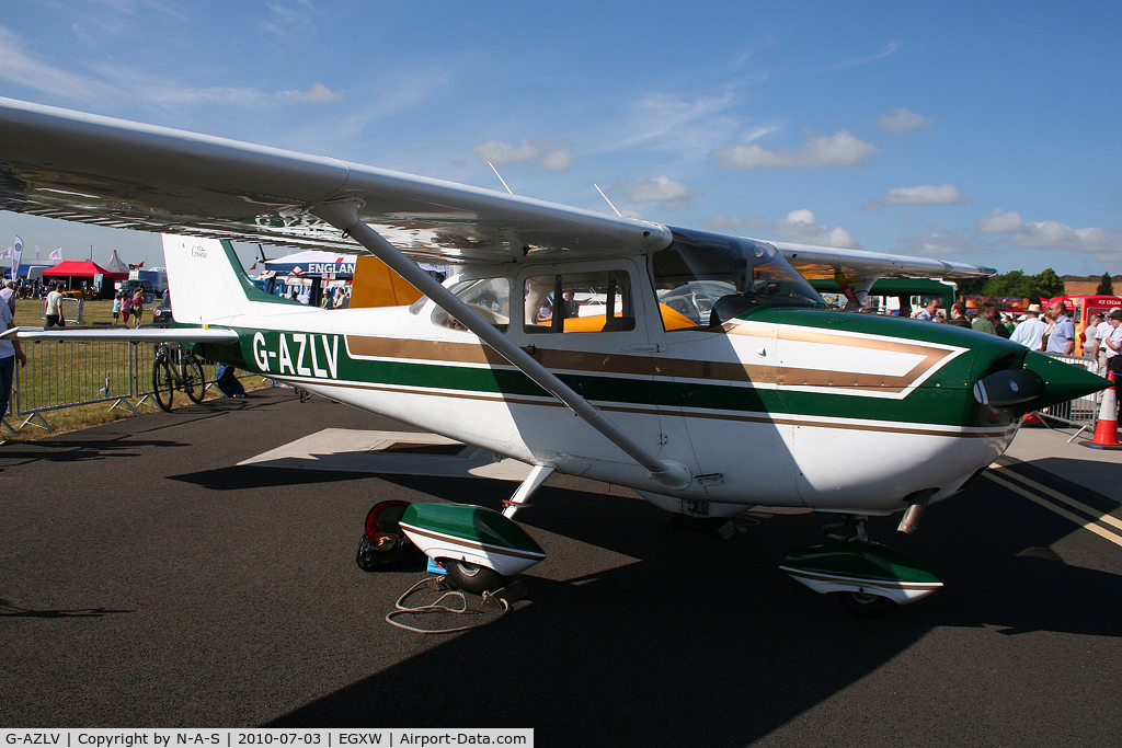 G-AZLV, 1969 Cessna 172K Skyhawk C/N 17257908, Static