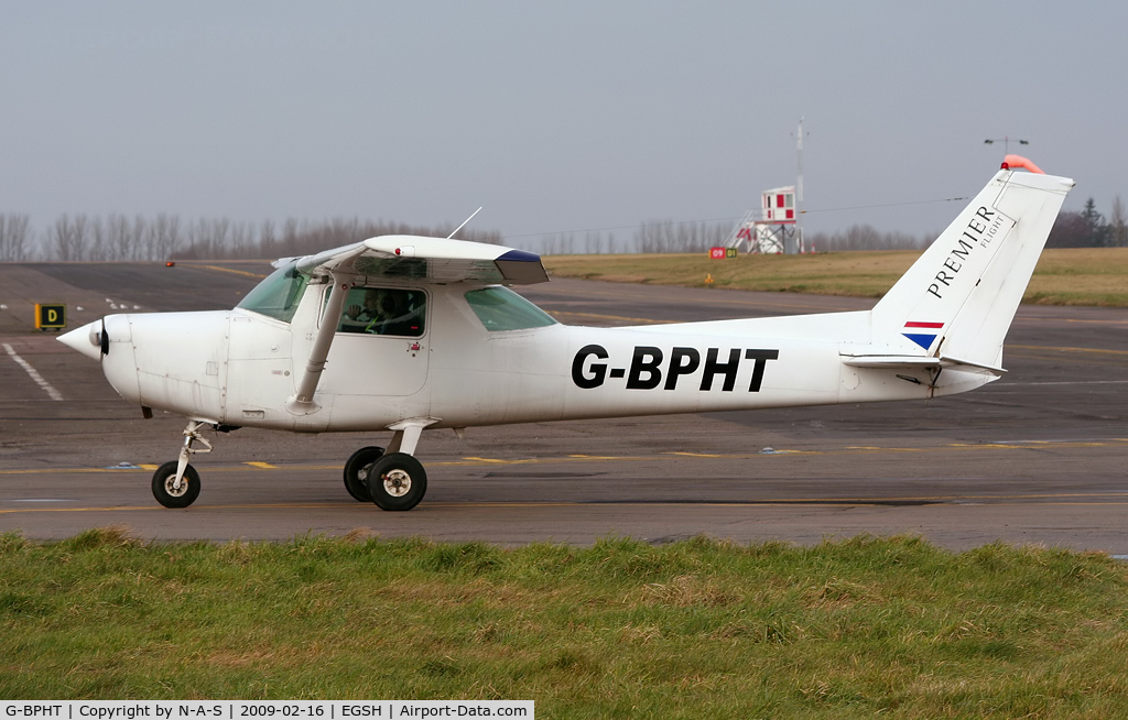 G-BPHT, 1978 Cessna 152 C/N 152-82401, Old resident
