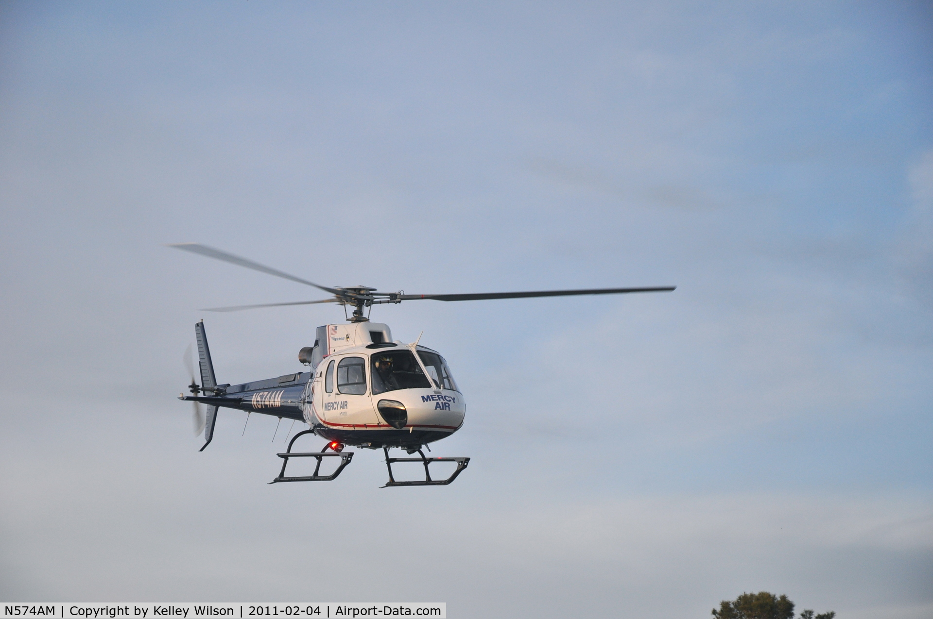 N574AM, Aerospatiale AS-350B-2 Ecureuil C/N 4491, Taking off from Ridgecrest Regional Hospital on 2.4.11