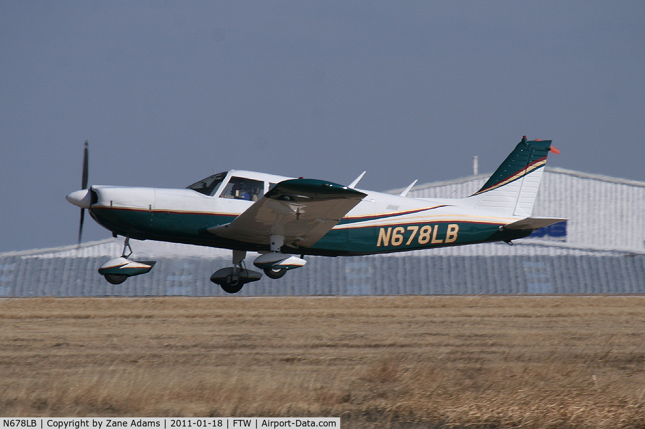 N678LB, 1972 Piper PA-32-300 Cherokee Six Cherokee Six C/N 32-7340062, At Meacham Field - Fort Worth, TX
