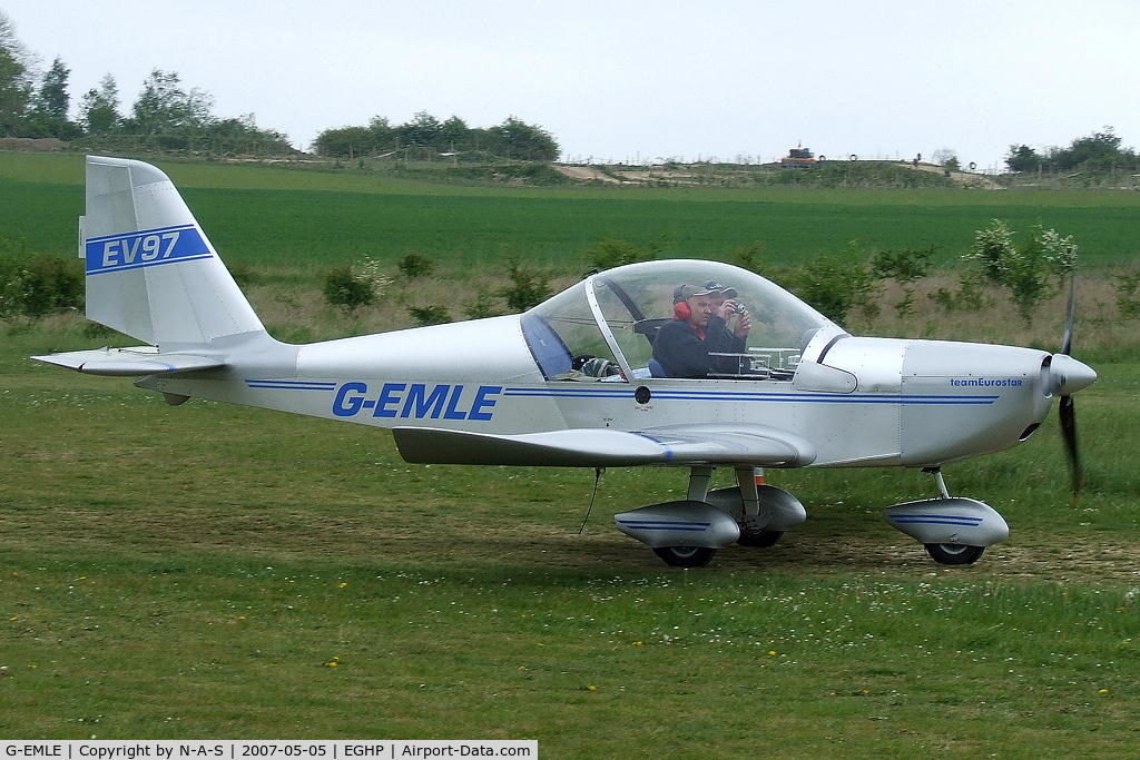 G-EMLE, 2004 Aerotechnik EV-97 Eurostar C/N PFA 315-14251, Micro trade fair