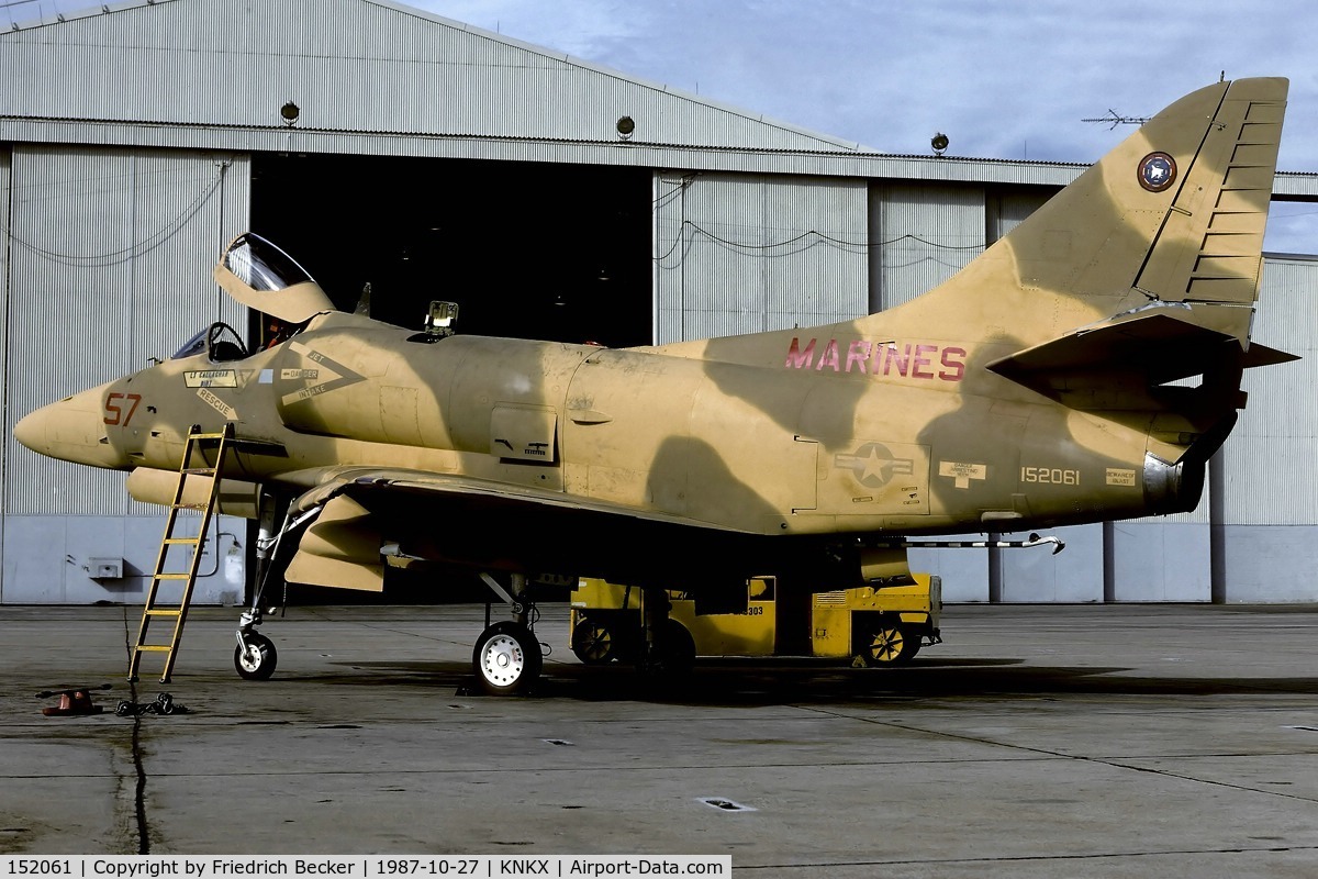 152061, Douglas A-4E Skyhawk C/N 13449, flightline at Top Gun
