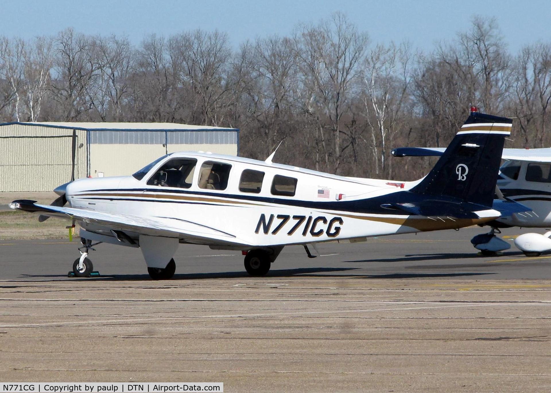 N771CG, Raytheon Aircraft Company G36 C/N E-3672, At Downtown Shreveport.