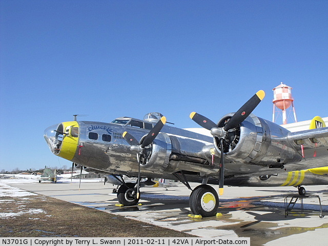 N3701G, 1944 Boeing B-17G Flying Fortress C/N 44-8543A, Parked at it's new home in Virginia Beach.