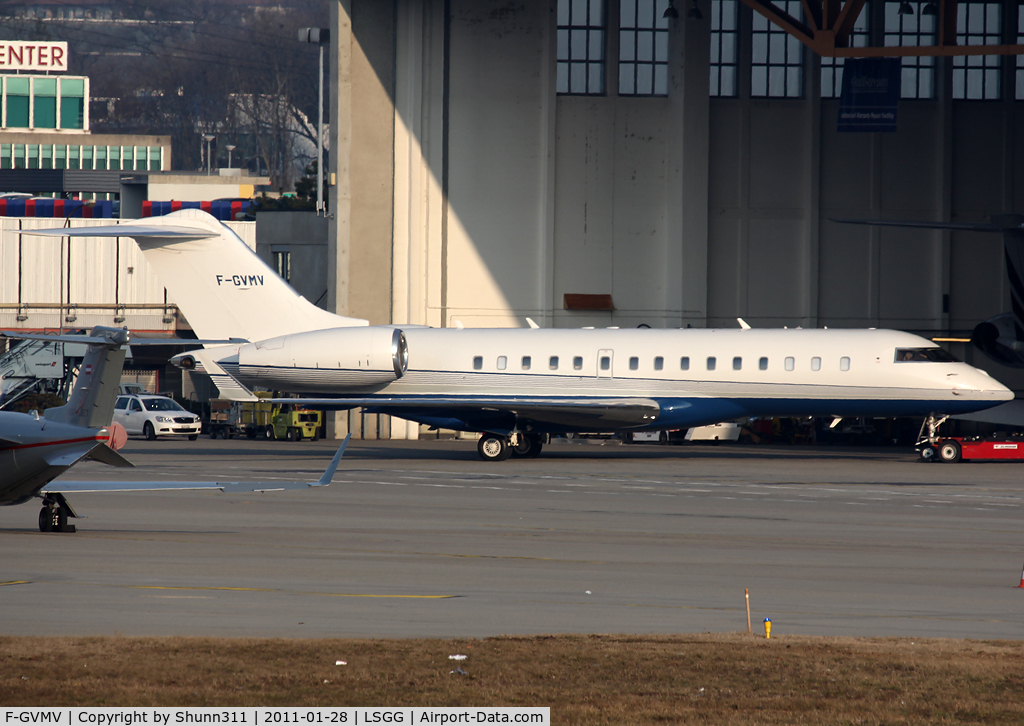 F-GVMV, 2006 Bombardier BD-700-1A10 Global Express XRS C/N 9202, Tracted after maintenance...