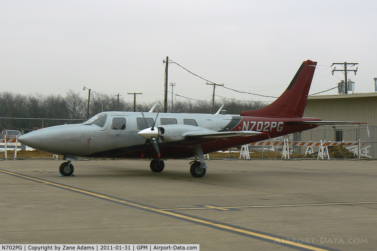N702PG, 1984 Piper PA-60-700P C/N 60-8423009, At Grand Prairie Municipal