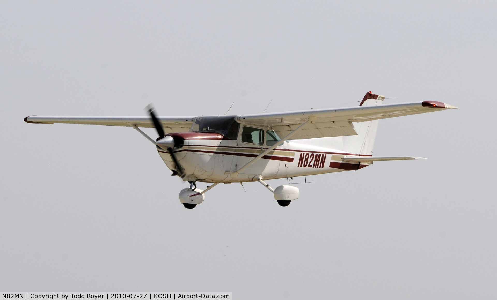 N82MN, 1976 Cessna R172K Hawk XP C/N R1722014, AIRVENTURE 2010