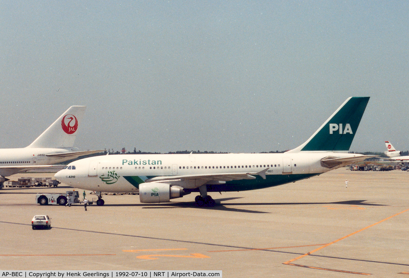 AP-BEC, 1991 Airbus A310-308 C/N 590, PIA