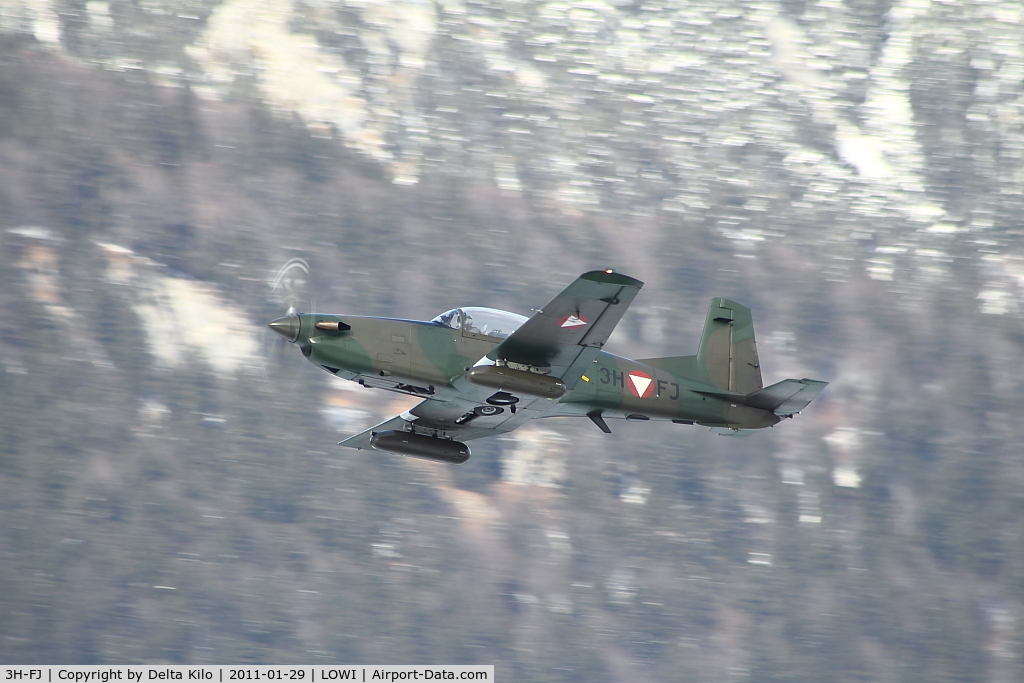 3H-FJ, Pilatus PC-7 Turbo Trainer C/N 448, Austrian Air Forces PC 7 arms with 2x 12.7 mm of machine gun M3P Browning in HMP-250 Pods of FN Herstal, 250 shots, total weight per Pod: 116 kg