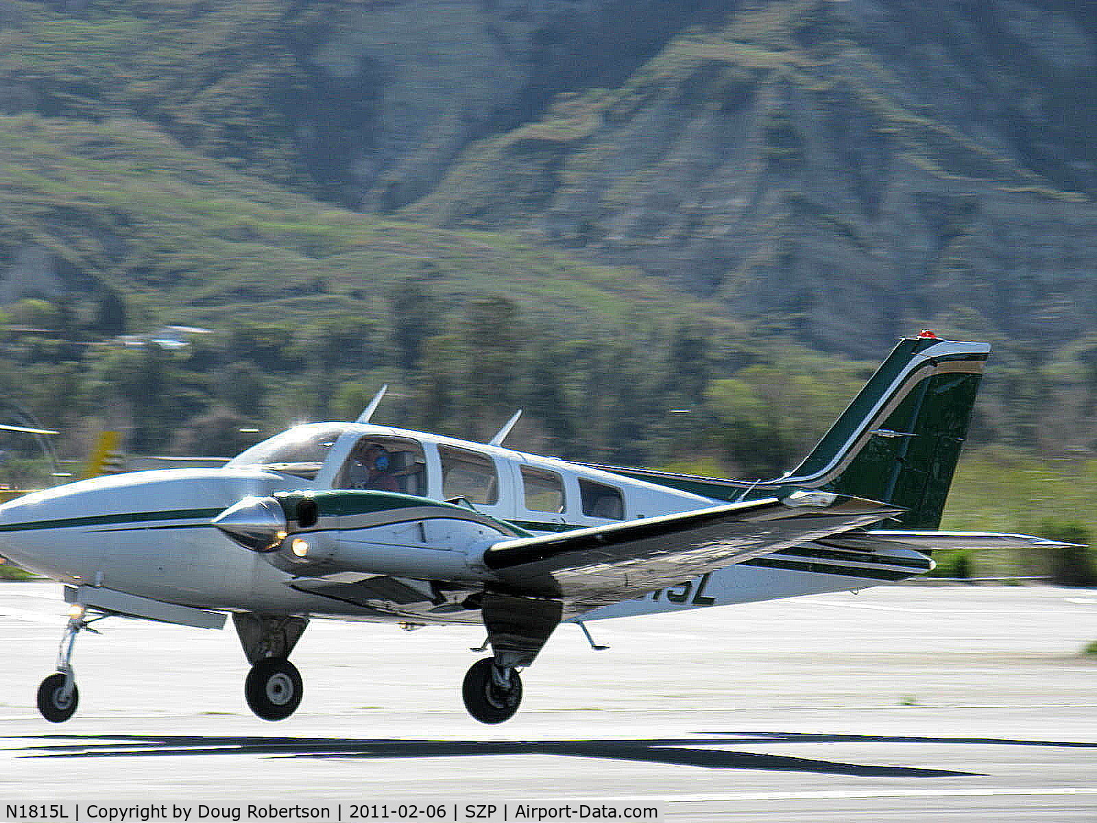 N1815L, 1976 Beech 58P Baron C/N TJ-63, 1976 Beech 58P BARON, two Continental TSIO-520-LB1C 310 Hp each, turbosupercharged & pressurized, first year of production, takeoff Rwy 04