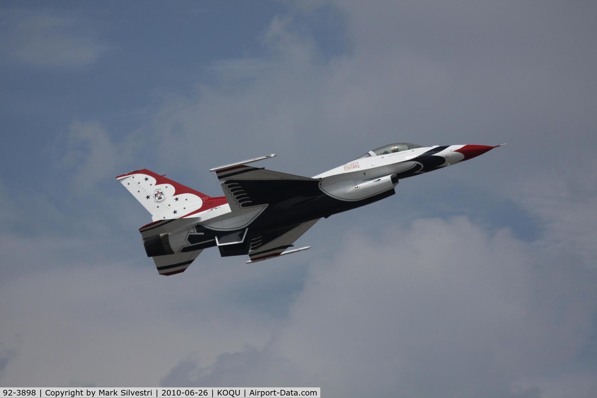92-3898, General Dynamics F-16CJ Fighting Falcon C/N CC-140, Quonset Point, RI 2010 - T-Bird #6