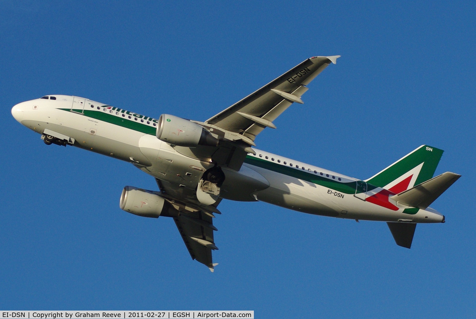 EI-DSN, 2008 Airbus A320-216 C/N 3412, Fresh out of the paint shop and now in Alitalia colours.