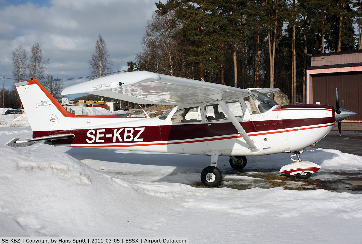 SE-KBZ, 1977 Cessna R172K Hawk XP Hawk XP C/N R1722637, Cessna R172K Hawk XP II
