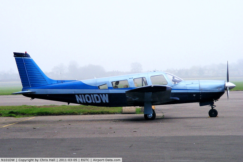 N101DW, 1976 Piper PA-32R-300 Cherokee Lance C/N 32R-7680399, in a new colour scheme from when I last saw it in May 2009