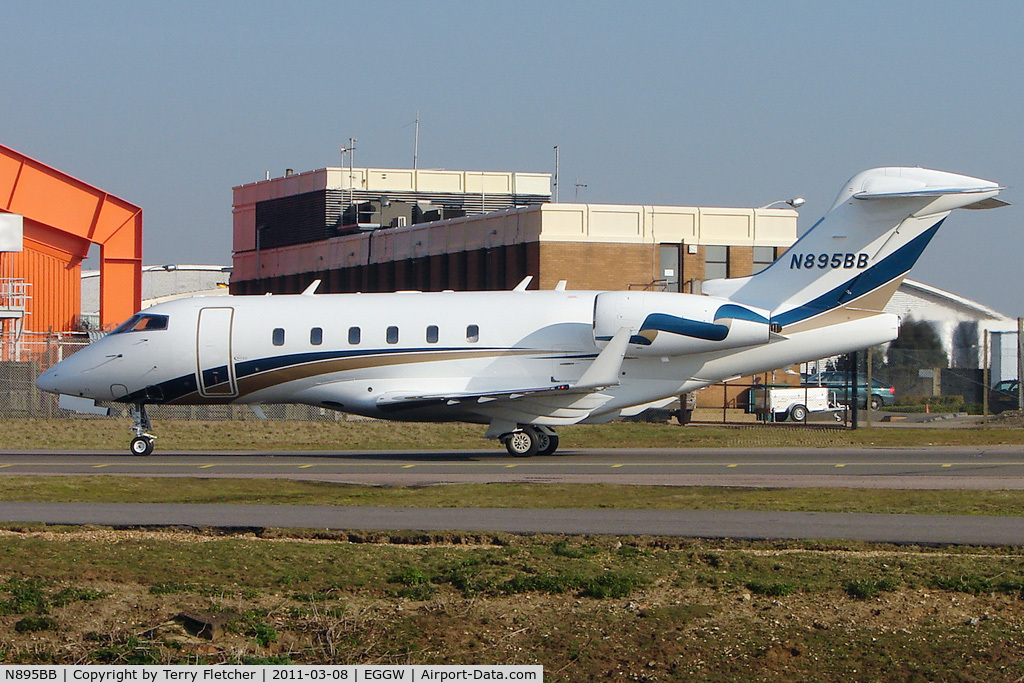 N895BB, 2007 Bombardier Challenger 300 (BD-100-1A10) C/N 20156, 2007 Bombardier BD-100-1A10, c/n: 20156 at Luton